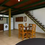 Blue Hostel St